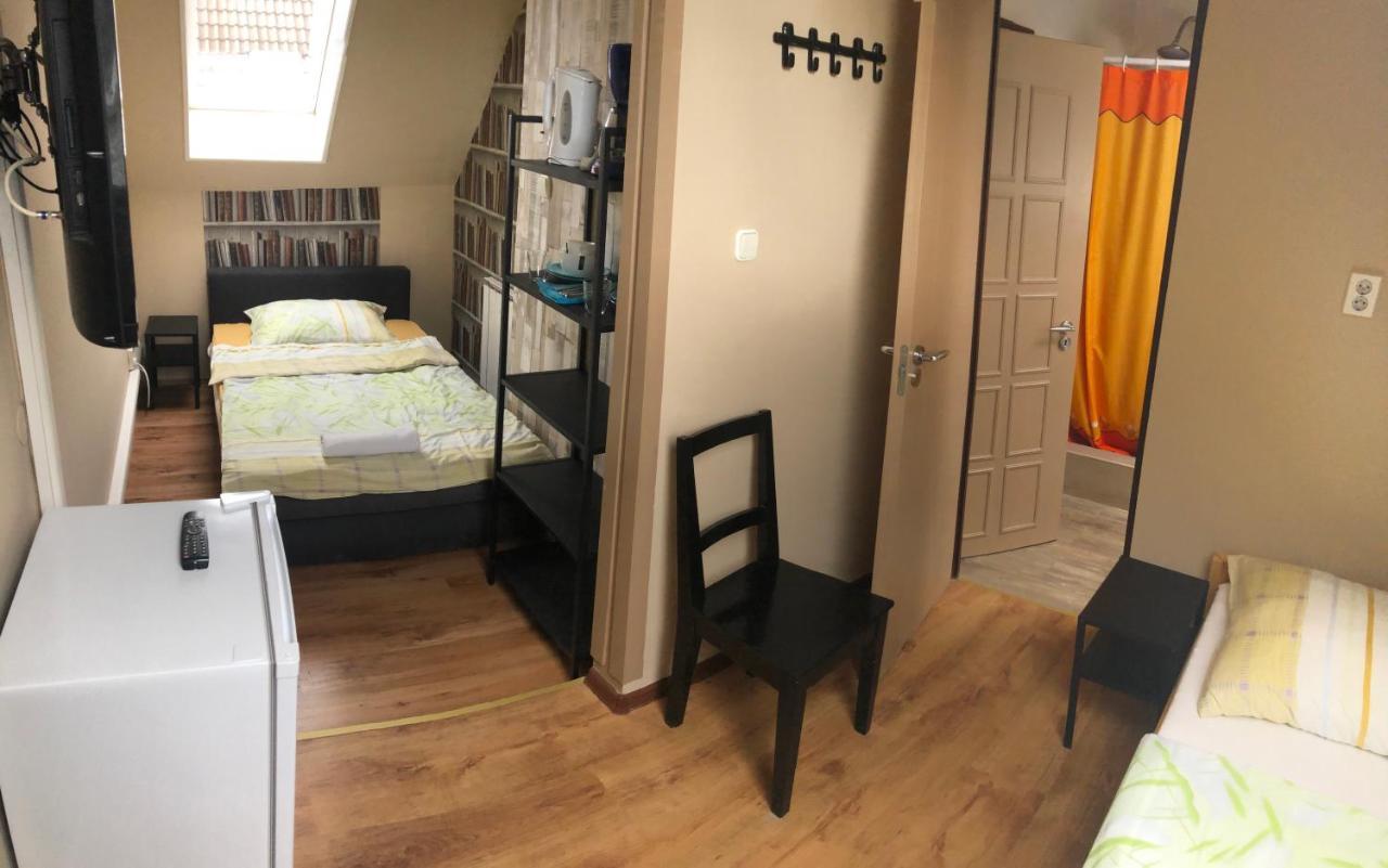 Petra Vendeghaz Otel Szekszárd Dış mekan fotoğraf