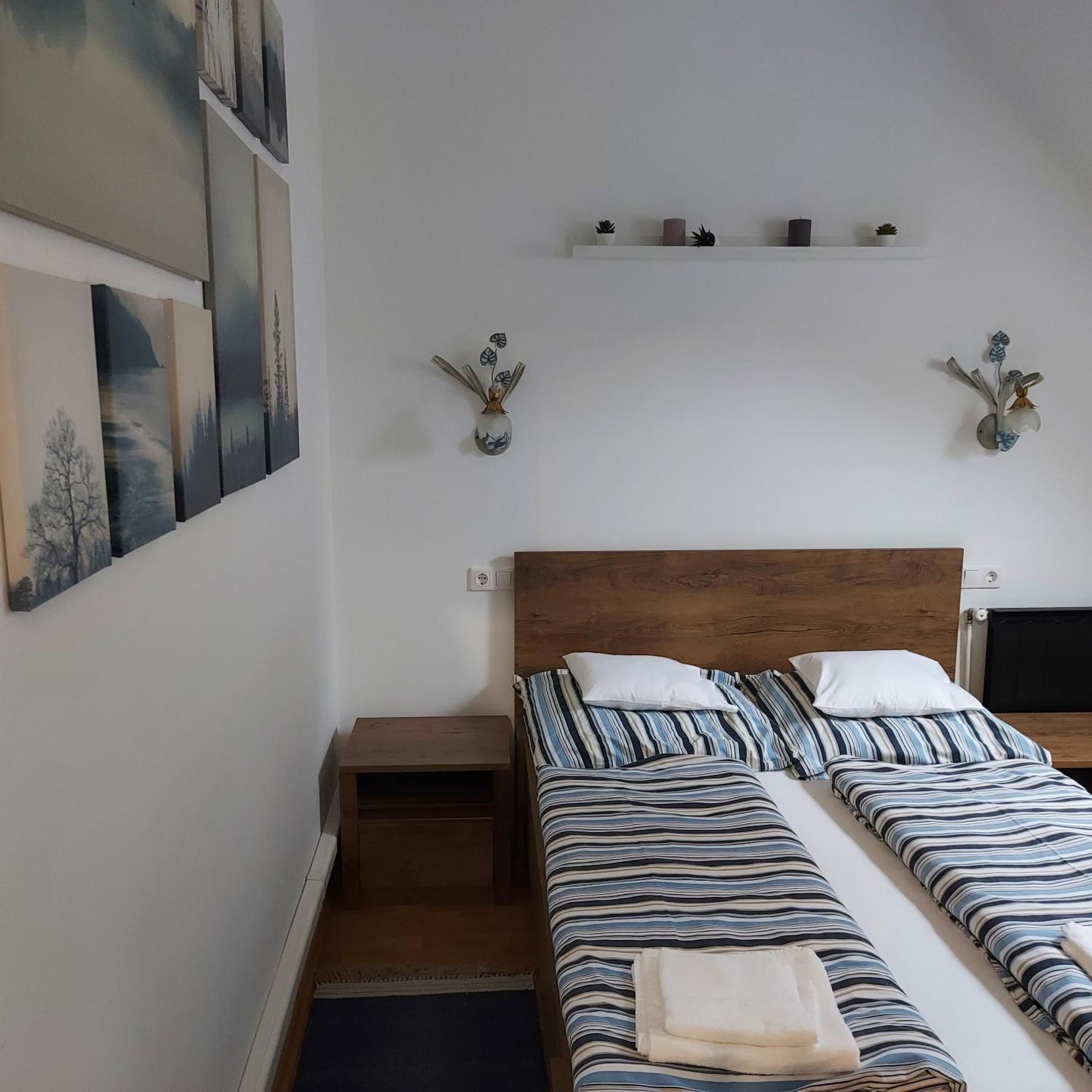 Petra Vendeghaz Otel Szekszárd Dış mekan fotoğraf